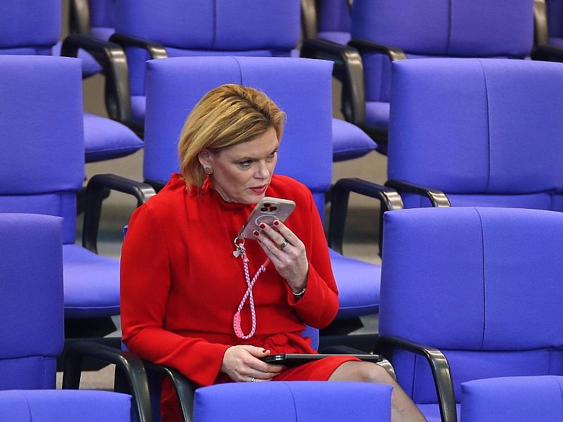 Bericht: Klöckner von Phishing-Angriff auf Signal betroffen