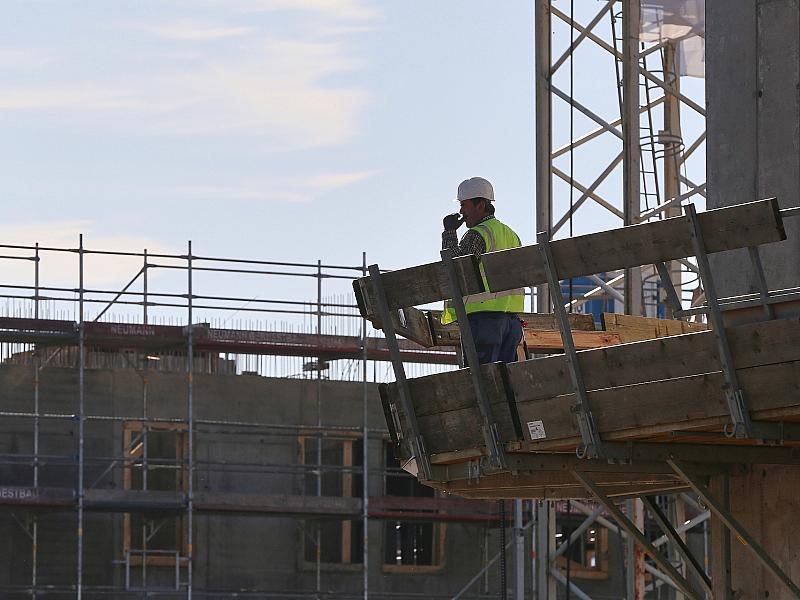 Deutlich mehr Baugenehmigungen für Wohnungen im Februar