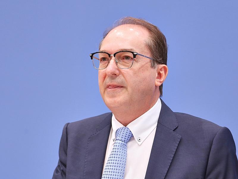 Dobrindt will mit Big Data gegen Schwerkriminelle vorgehen