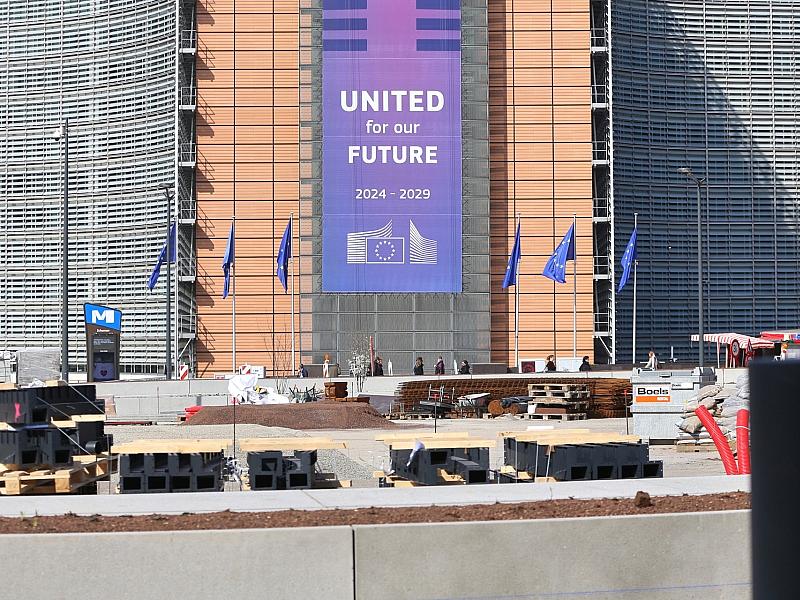 EU-Kommission pocht auf Öffnung von Android für weitere KI-Dienste