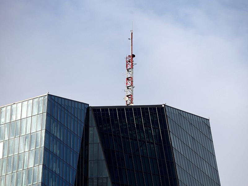 EZB hält an Zinspause weiter fest