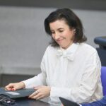 Forschungsministerin Bär sieht Deutschland als “Raumfahrtnation”