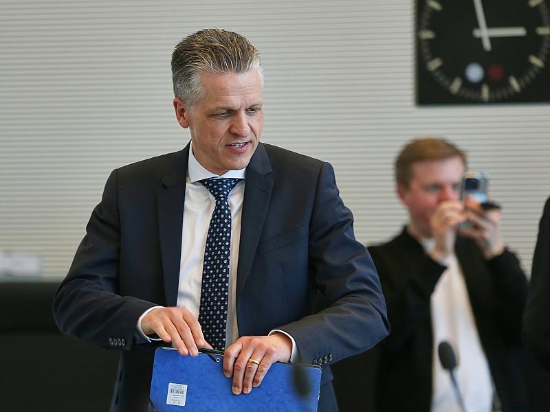 Frei hält Zeitplan für Gesundheitsreform für realistisch