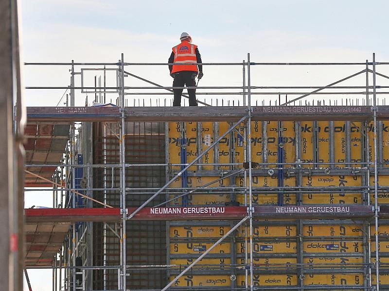 Höherer Auftragseingang im Bauhauptgewerbe im Februar
