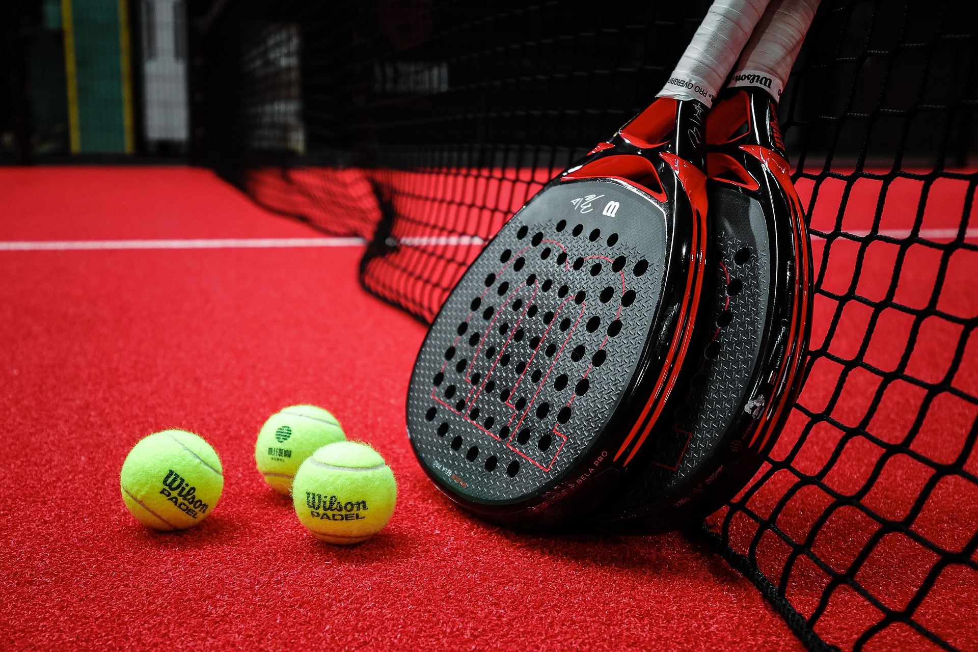 Padel-Tennis erobert die Region: Wie eine neue Racketsportart unsere Städte verändert