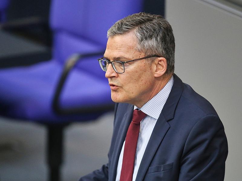 Kiesewetter für Nato-Ersatz und Abschied von USA als Bündnispartner