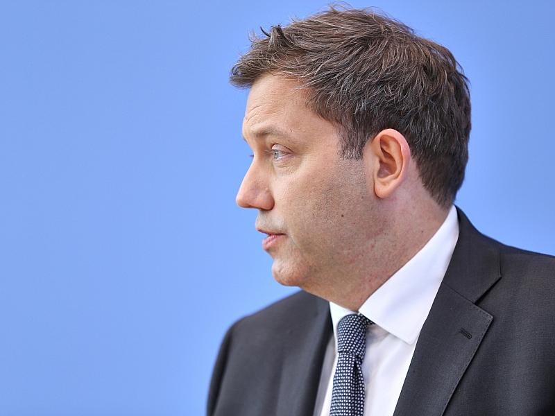SPD-Wirtschaftsforum verlangt von Klingbeil konkrete Einsparungen