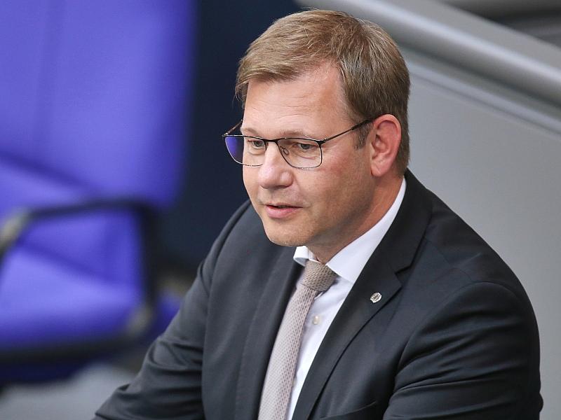 Union verteidigt Auslands-Genehmigungspflicht