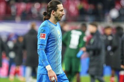 1. Bundesliga: Bayern siegen knapp in Wolfsburg
