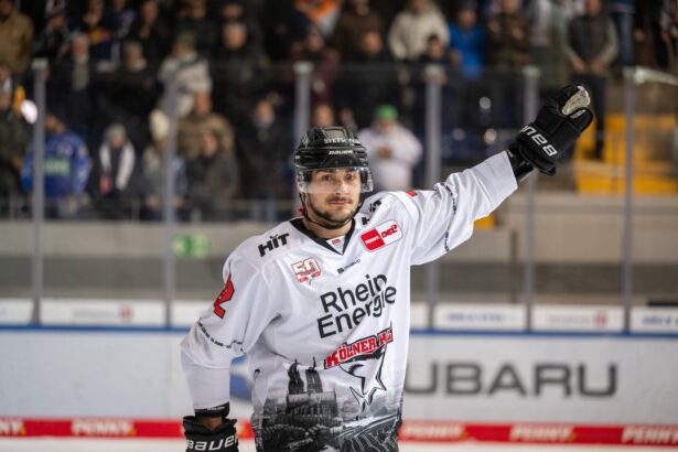 Augsburger Panther holen Verteidiger Maximilian Glötzl
