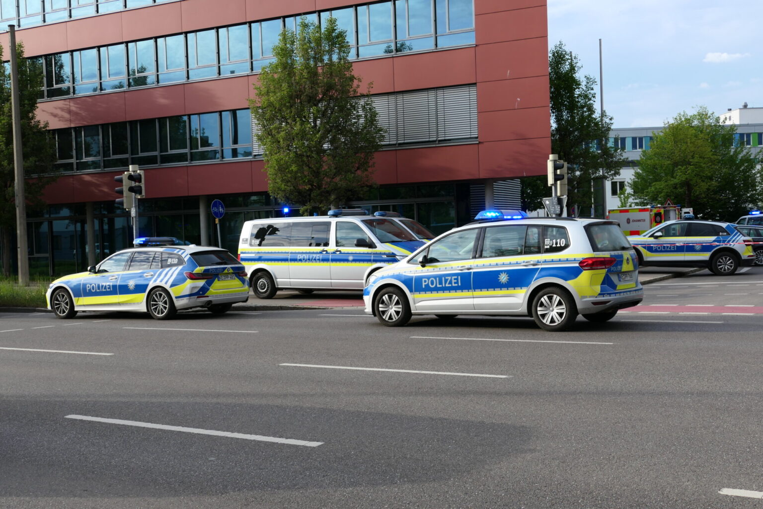Schüsse in Memmingen | Großeinsatz der Polizei nach Leichenfund