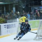 Robin Wucher bleibt den EV Lindau Islanders treu