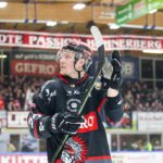 Publikumsliebling bleibt | ECDC Memmingen Indians setzen weiter auf Svedlund