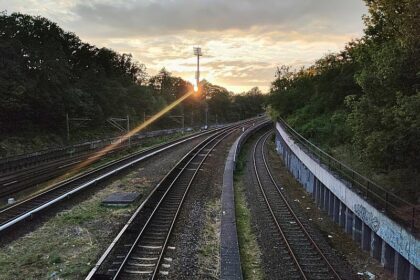 Bahnbranche fordert Reform der Trassenpreise von Schnieder