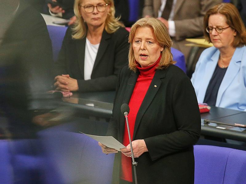 Bas verteidigt umstrittene Aussage aus Regierungsbefragung