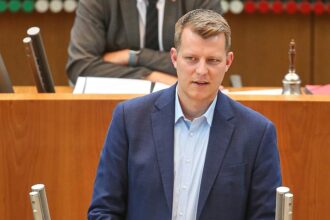 Bewerber um FDP-Vorsitz wirft Merz Wortbruch vor