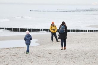 Breiter Widerstand gegen Elterngeld-Reform