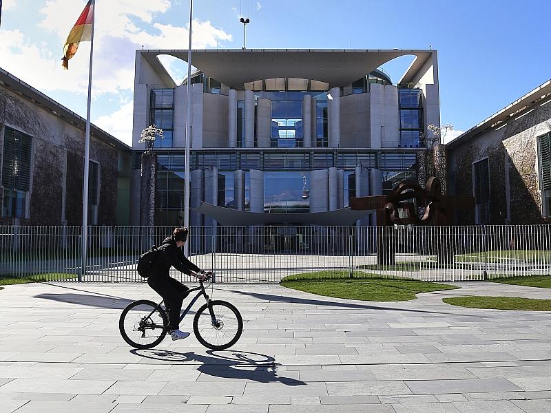 Bundesregierung hält an “Entlastungsprämie” fest