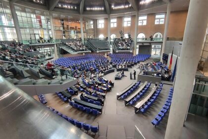 Bundestag beschließt elektronische Fußfessel bei häuslicher Gewalt