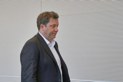 CDA fordert von Klingbeil Stufenplan für Bürgergeld-Finanzierung