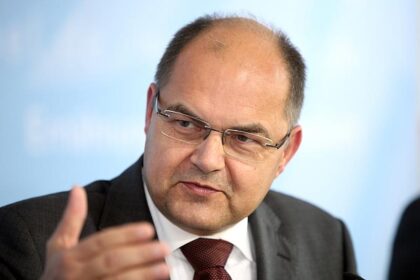 Christian Schmidt weist Vorwurf des US-Drucks zurück