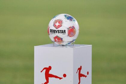 Cottbus steigt in 2. Bundesliga auf – Essen spielt Relegation