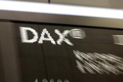 Dax am Mittag weiter schwach – Rheinmetall unetr Druck
