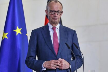 Draghi erhält Karlspreis – Merz appelliert an Europas “Machtmittel”
