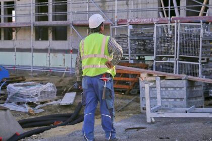 Erwerbstätigkeit im ersten Quartal gesunken