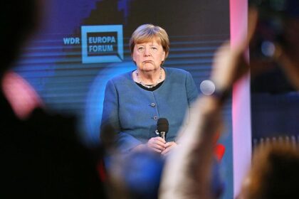 Ex-Trump-Berater wirft Merkel leichtgläubigen Umgang mit Putin vor