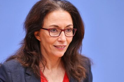 Fahimi als DGB-Vorsitzende wiedergewählt