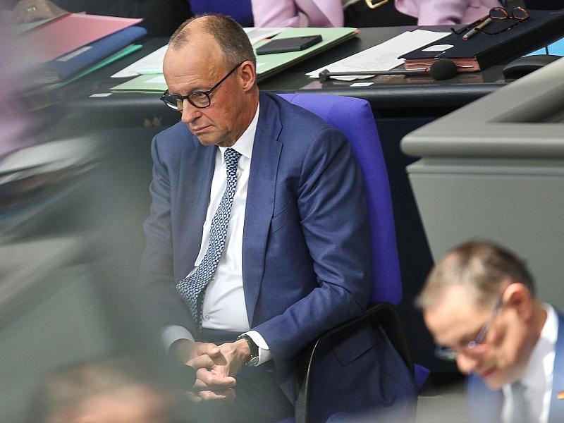Forsa: AfD weiter klar vor Union