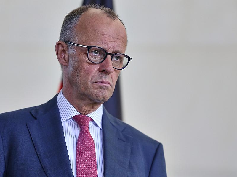 Grünen-Chefin kritisiert Merz wegen US-Truppenabzug