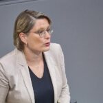 Hubig will Opfern häuslicher Gewalt schnelle Scheidung ermöglichen