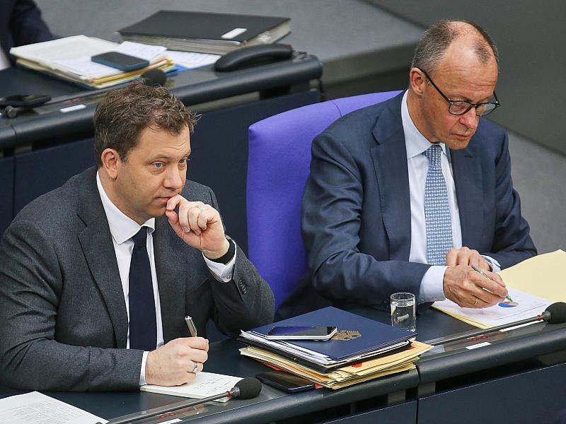 Ifo-Chef Fuest sieht Bundesregierung auf “Crashkurs”