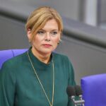 Klöckner lässt am Sonntag Regenbogenflagge auf Bundestag hissen