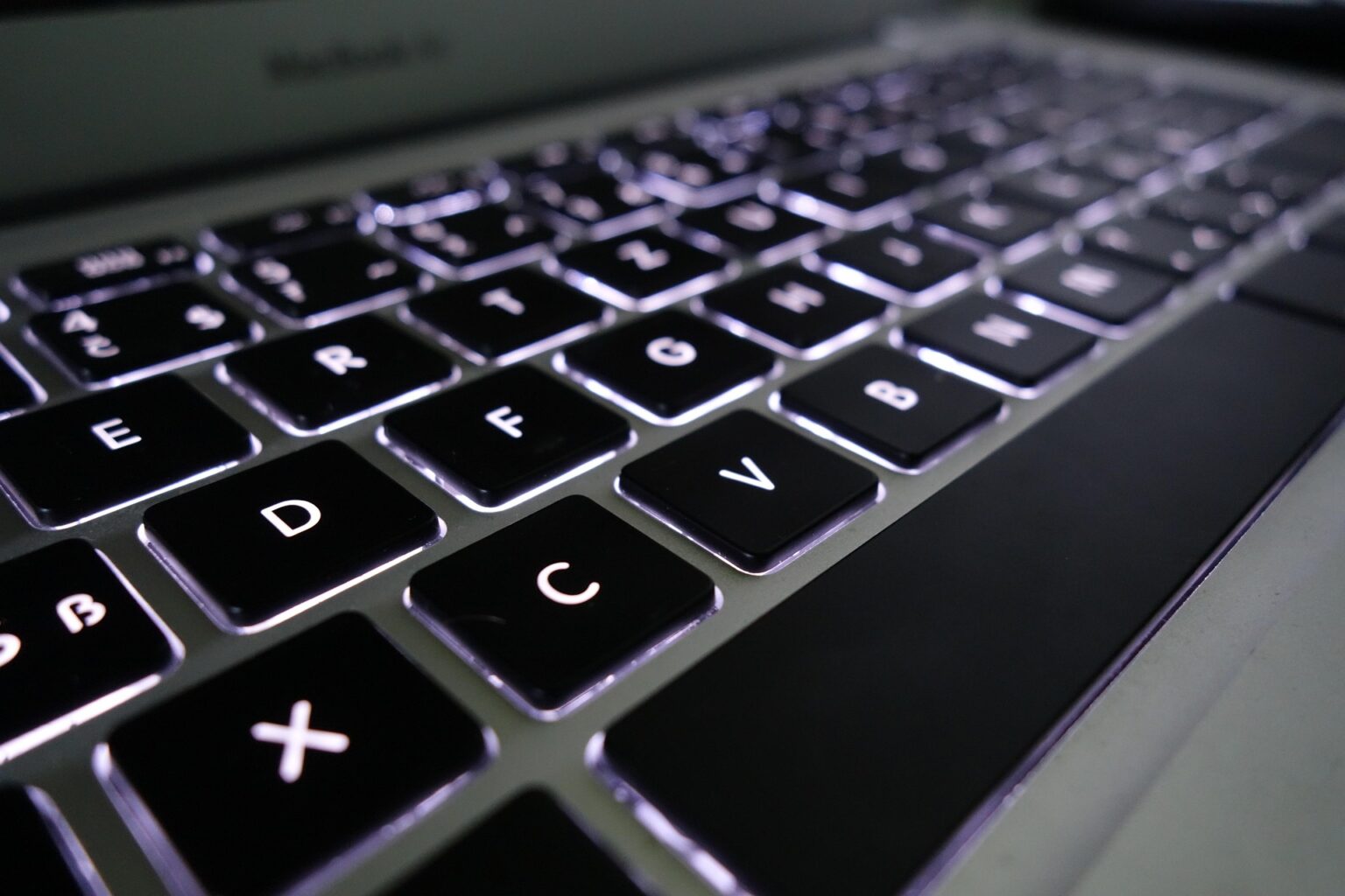 Frühjahrsputz, aber digital: Sieben einfache Schritte für eine bessere Performance und mehr Sicherheit Frühjahrsputz, aber digital: Sieben einfache Schritte für eine bessere Performance und mehr Sicherheit