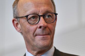 Merz räumt Defizite in der Kommunikation ein