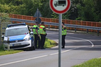 Migrationsforscher kritisiert Dobrindts Asylpolitik