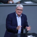 Neuer bpb-Präsident: Demokratievertrauen ist gesunken