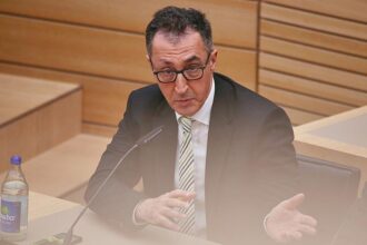 Özdemir zum Ministerpräsidenten von Baden-Württemberg gewählt