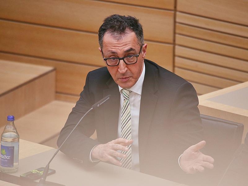 Özdemir zum Ministerpräsidenten von Baden-Württemberg gewählt