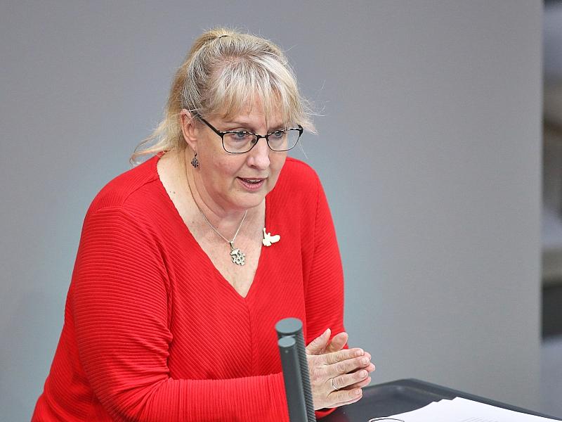 Opposition fordert schnelle Diäten-Aussetzung