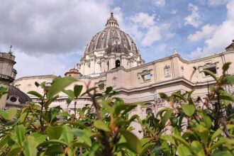 Papst ruft zur “Entwaffnung” von KI auf
