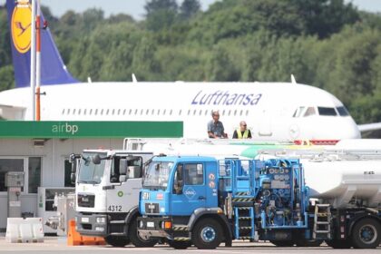 Regierung hält Kerosinversorgung bis Ende Juni für gesichert