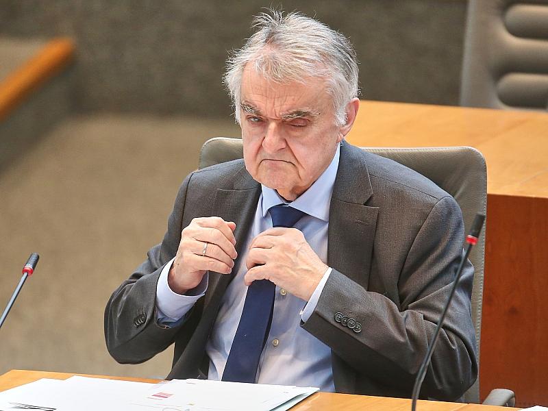 Reul warnt vor AfD-Regierung in Sachsen-Anhalt