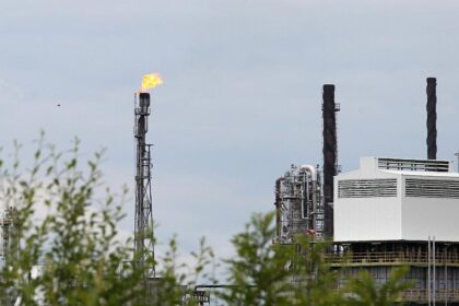 Rosneft verklagt Bundesregierung wegen PCK-Raffinerie