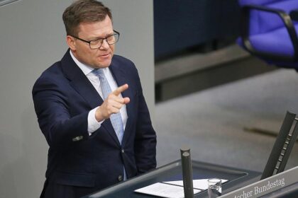Schneider pocht auf Beibehaltung von CO2-Bepreisung