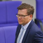 Schneider will Klimaschutzprogramm nachbessern