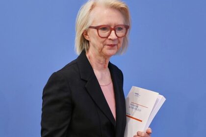 Schnitzer fordert stärkeren Fokus auf KI-Debatte
